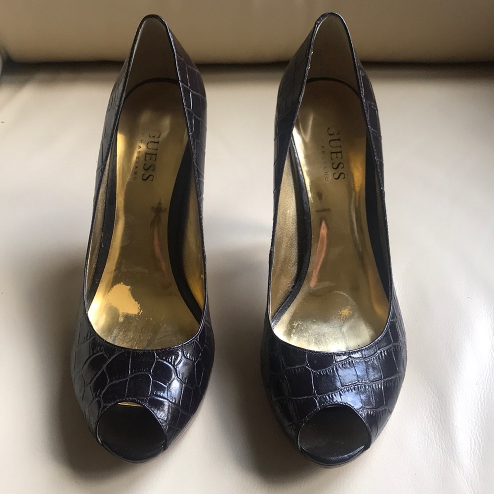 Guess heels